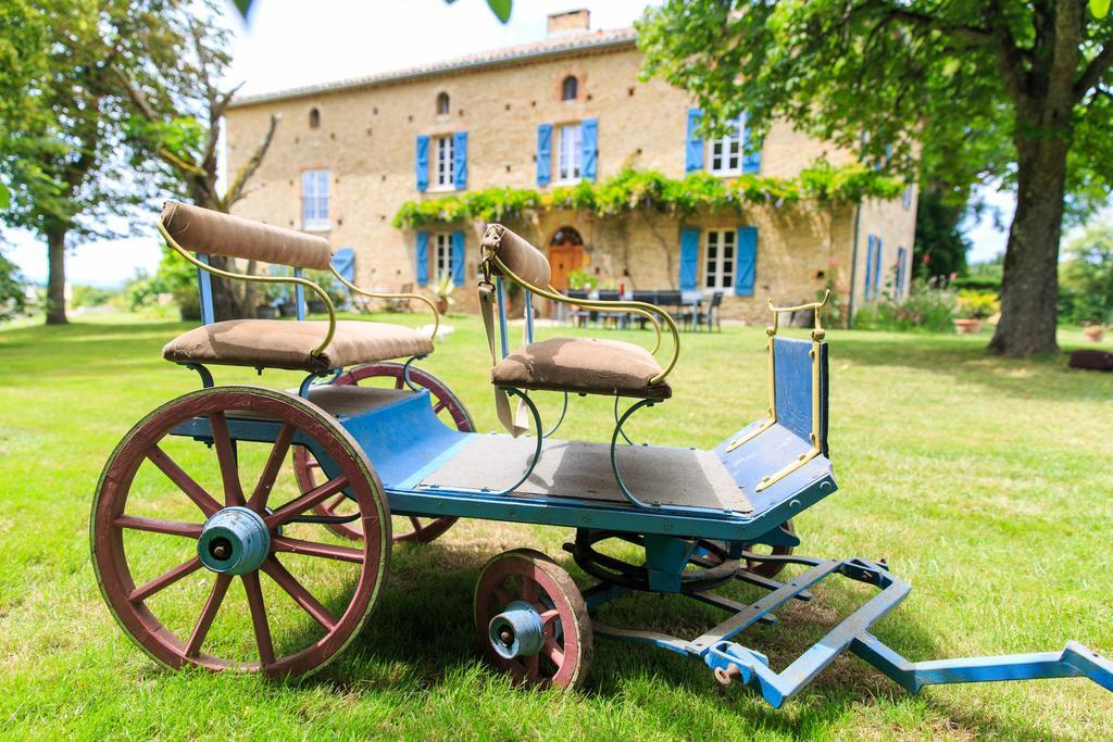 Au Mas Des Calmettes Bed and Breakfast Parisot  Exteriör bild