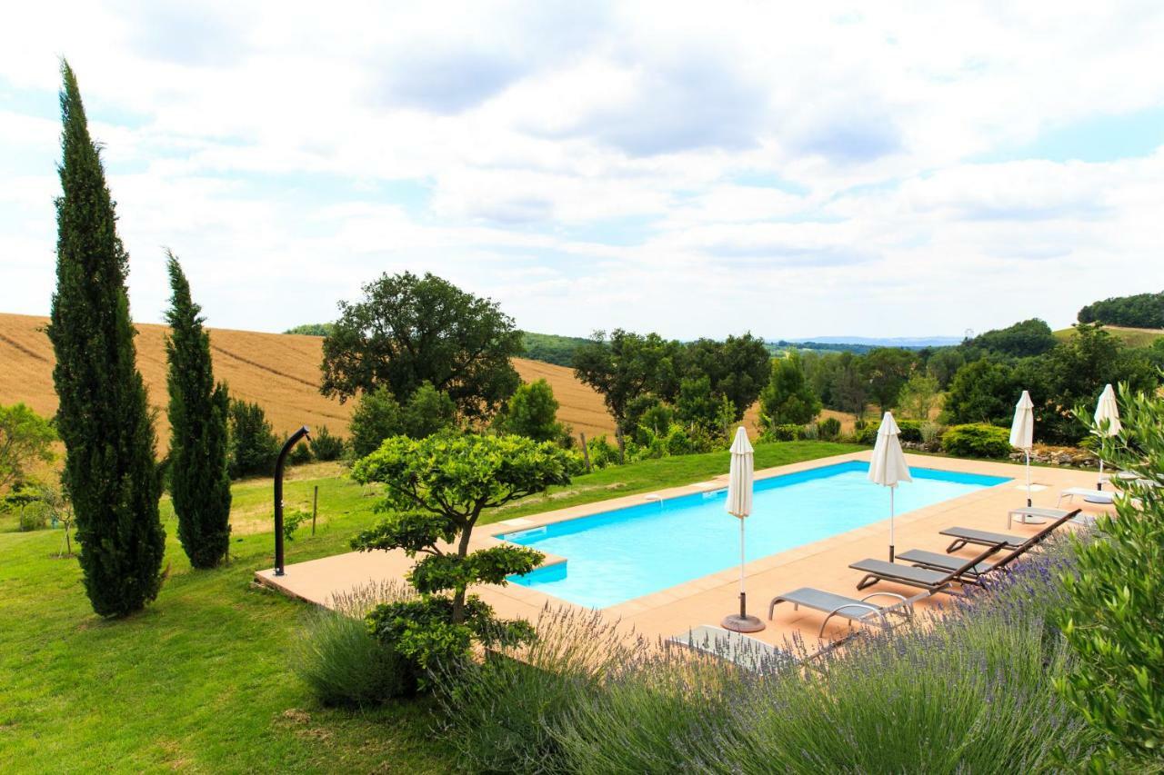 Au Mas Des Calmettes Bed and Breakfast Parisot  Exteriör bild